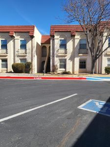 809 Country Club Dr SE APT 1B