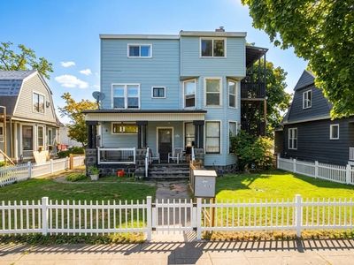 1316 W Dean Ave