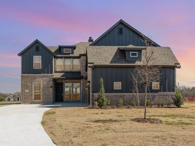 610 Crystal Lake Ln