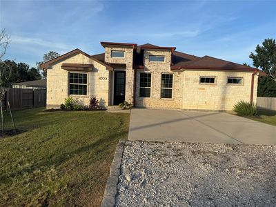 Property at 6723 Windhaven Rd, Liverpool, TX