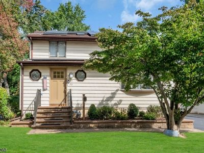 23 Evergreen Ave