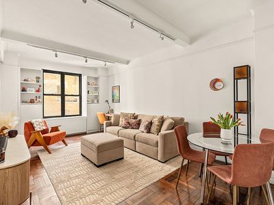 12 W 72nd St APT 11E