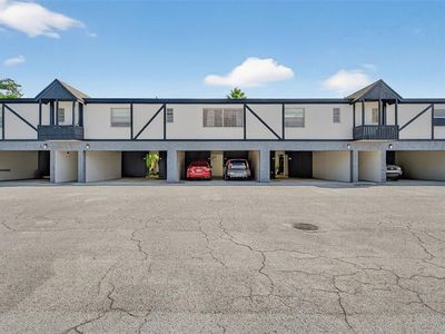 1127 King Arthur Ct APT 308