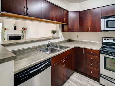 901 Harbor House Drive #5