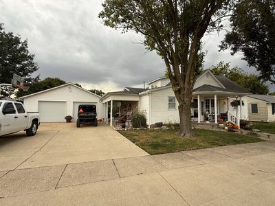 107 N Elm St