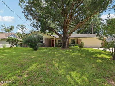 12221 GOVERNORS Drive W