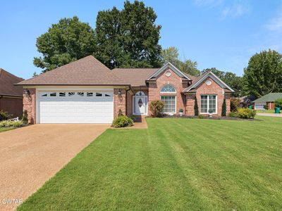 7 Edgewater Cv