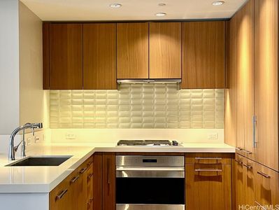 1555 Kapiolani Blvd APT 914