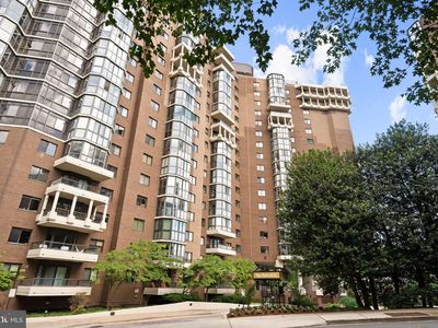 1600 N Oak St APT 1424