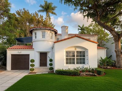 5835 La Gorce Dr