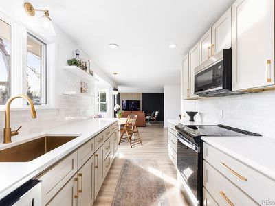 6246 W Coal Mine Place