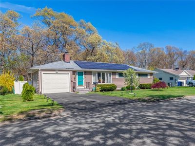 29 Sweetbriar Dr