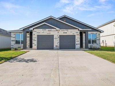 3902 Sugar Hackberry Trl