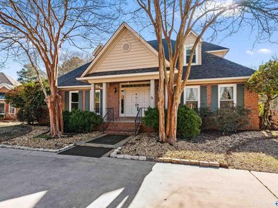 905 Whispering Pines Trl SW