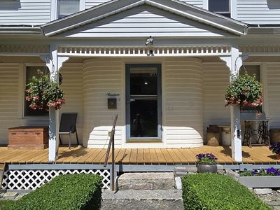 19 Denmark St