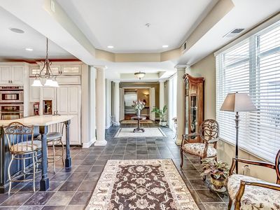 1070 Grandview Ct NE APT 405