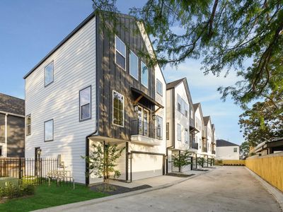 812 Thornton Rd #F