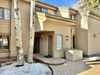 1538 Snow Creek Condo Dr