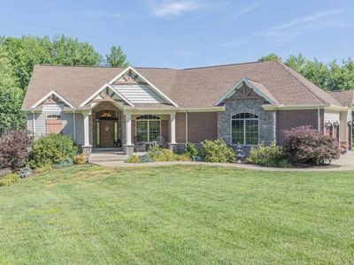 2575 Woodstone Ln