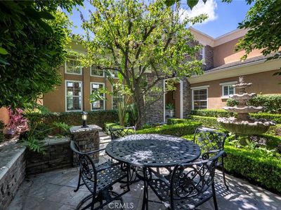 2568 N San Miguel Dr