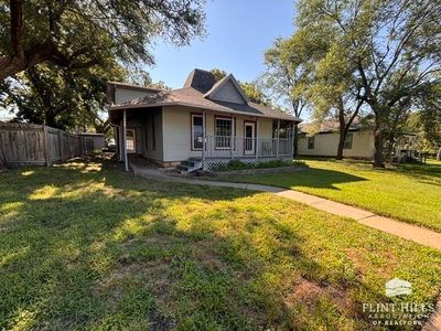 Property at 308 S B St, Herington, KS