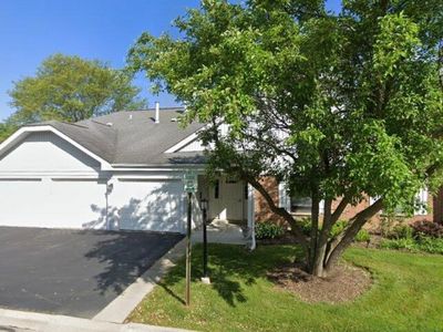 Property at 228 Arrowwood Ct Unit B2, Schaumburg, IL