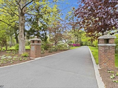 12 Normandy Pkwy