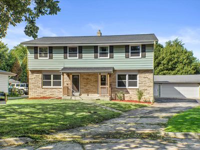 7850-7852 W Van Beck Ave