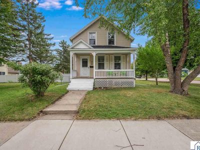Property at 428 W Broadway Ave, Saint Peter, MN