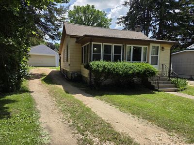 325 South Sixth STREET