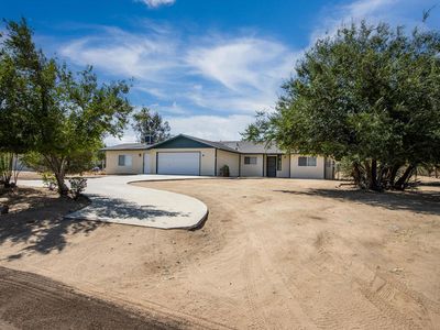 58391 Carlyle Dr
