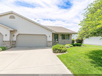 W2759 Brookhaven Dr