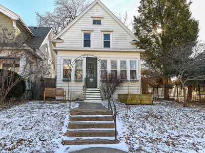 1811 East Estes STREET