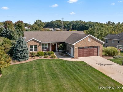 311 Indian Bluffs Dr NE