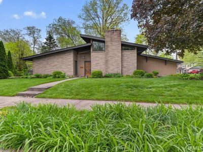 1723 Forest Downs Dr
