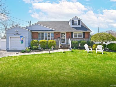 Property at 2 Keats Place, Greenlawn, NY