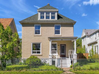 719 Dougall Ave