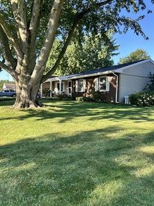 Property at 301 Westhampton, Sherman, IL