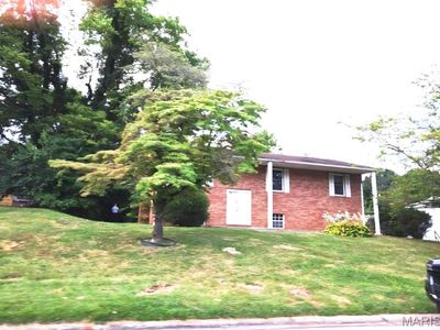 Property at 27 Matterhorn Dr, Glen Carbon, IL