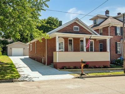 213 Hillcrest Ave