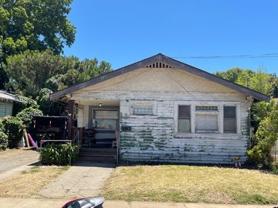 526 Madera Ave