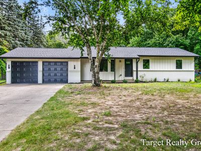 11648 Woodgate Dr NW
