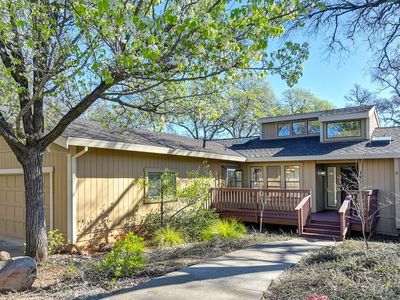 127 Winding Canyon Ln