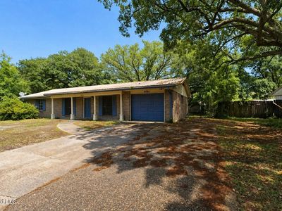 Property at 4502 Robinhood Dr, Pascagoula, MS