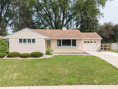 816 N Randall Ave