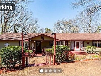 174 Woodlawn Dr