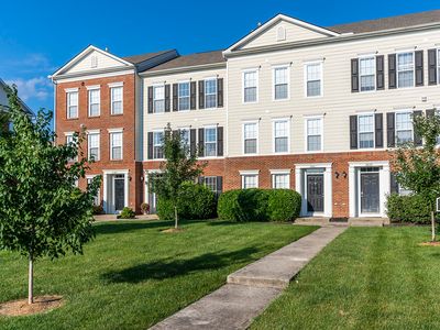 2441 Lady Bedford Pl