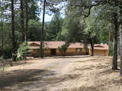 5088 Coyote Hill Rd