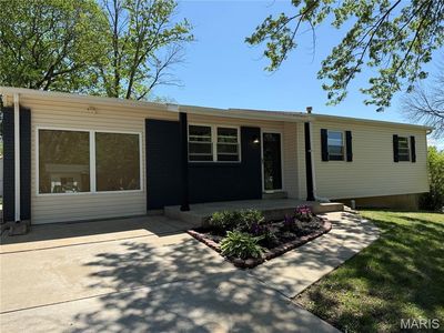186 Green Acres Dr