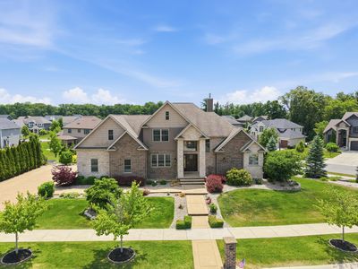 863 Sylvia Ln